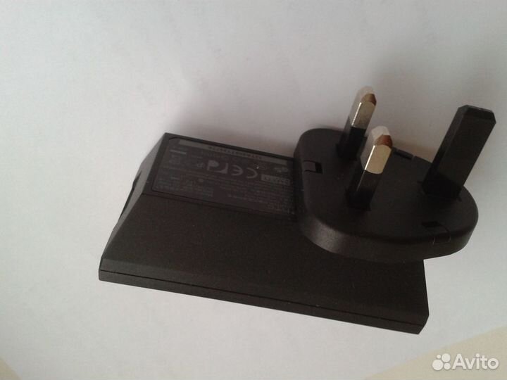 Зарядное устройство HTC TC P300