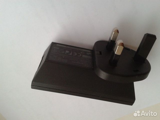 Зарядное устройство HTC TC P300