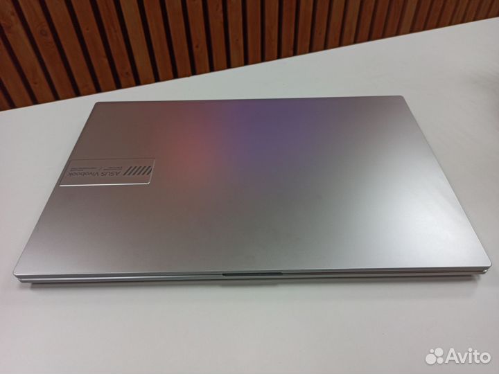 Ноутбук asus vivobook/ryzen 5 7520U/SSD 512gb/8gb