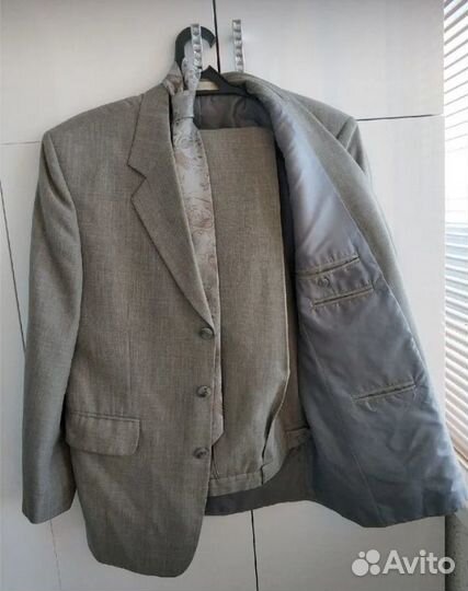 Мужской классический костюм 46-48 размер