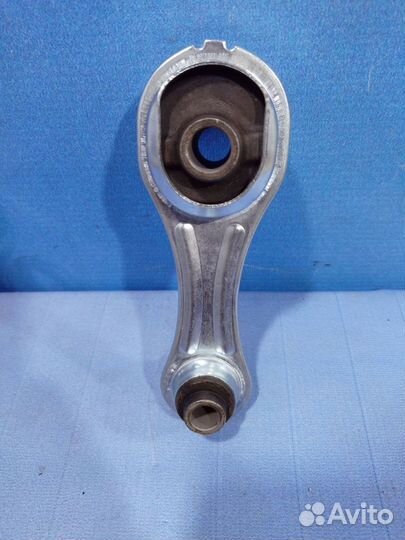 Опора двигателя двс Кронштейн Nissan terrano D10