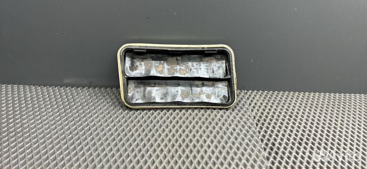 Решетка вентиляции багажника Kia Cerato 2 TD 2009