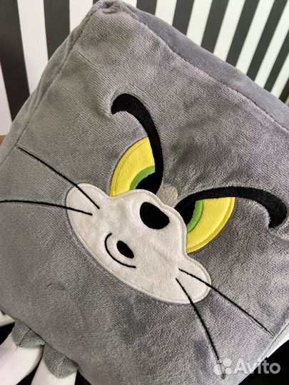 Квадратная игрушка Том (Том и Джерри)