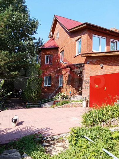 Коттедж 400 м² на участке 22 сот.