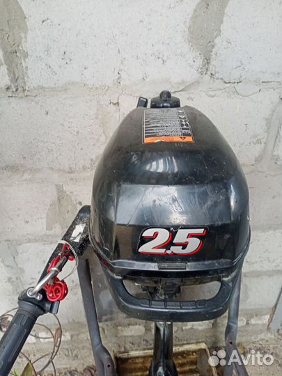 Лодочный мотор suzuki 25