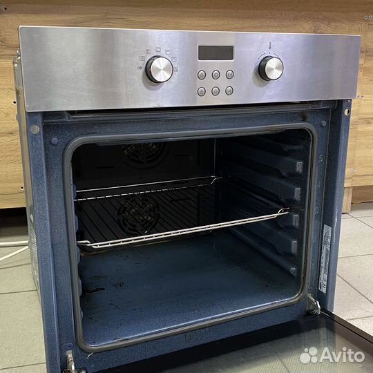 Электрический духовой шкаф Samsung BF64cbstr