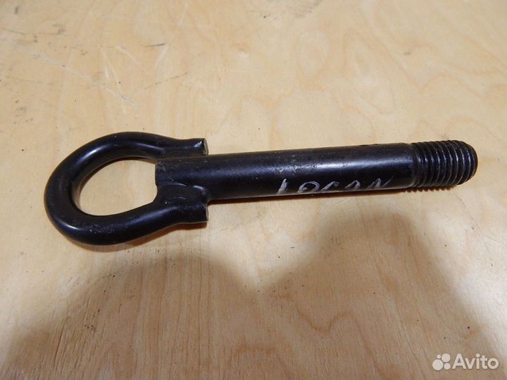 Крюк буксировочный Renault Logan / LADA Largus