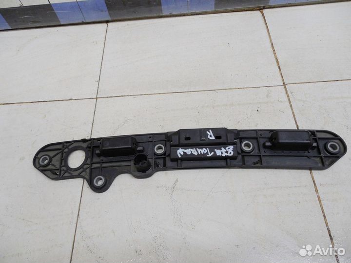 Ручка открывания багажника Touran 2003-2010