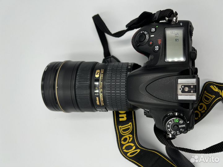 Зеркальный фотоаппарат Nikon d600