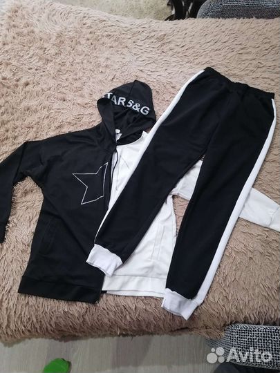 Спортивный костюм женский