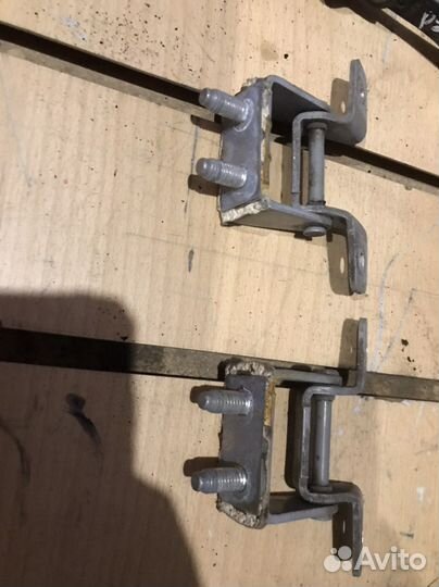 Петли крышки багажника Кия Сид хэтч