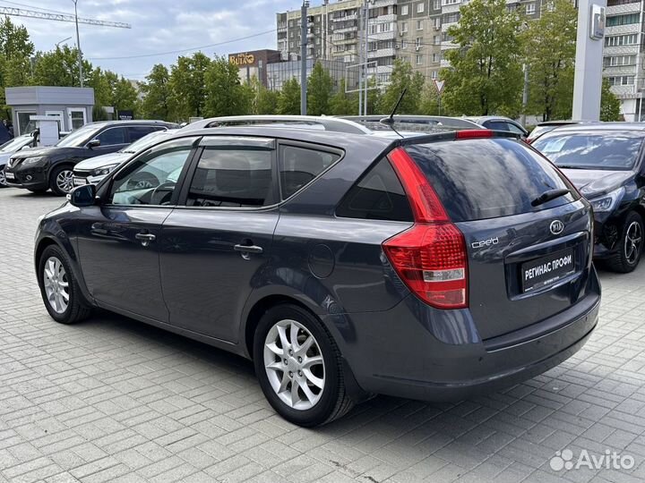 Kia Ceed 1.6 AT, 2010, 216 597 км