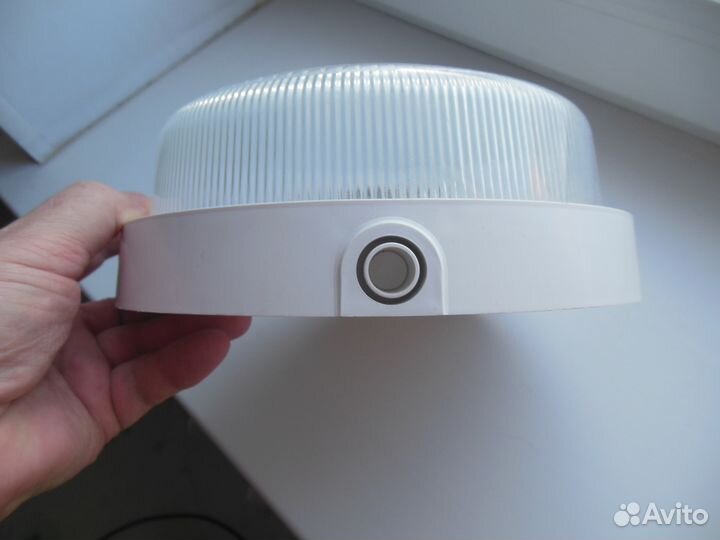 Лампа настенно-потолочная