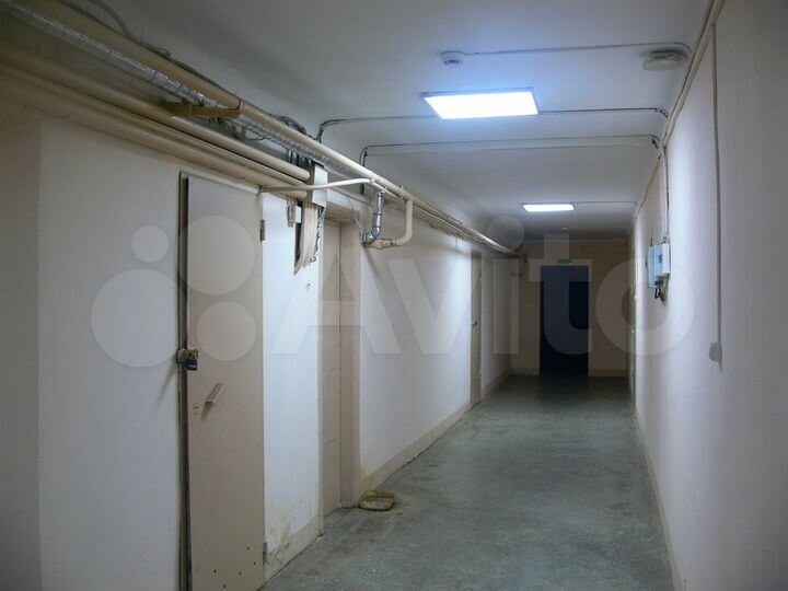 Торговое помещение, 310 м²