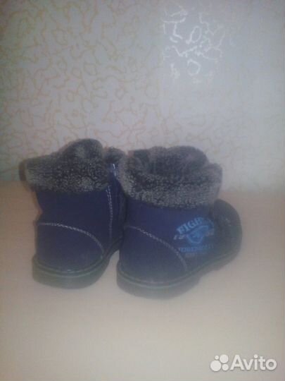 Ботинки зимние 25размер