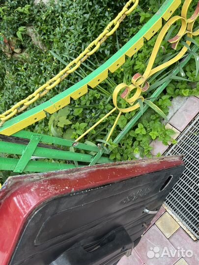 Правая передняя дверь на ваз 2107