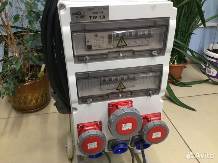 Удлинитель кабельный MTG с автоматами защиты TIP-1