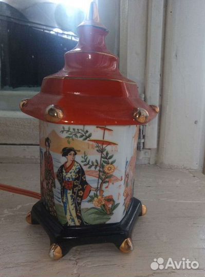 Светильник настольный ретро