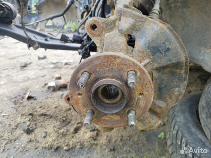 Кулак поворотный Kia Spectra 1.6 S6D 2008