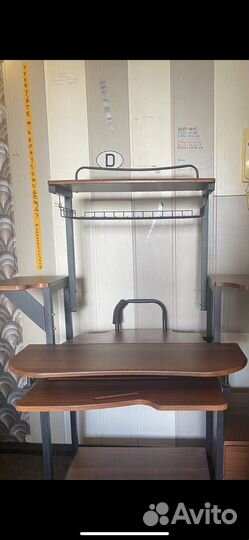 Компьютерный стол