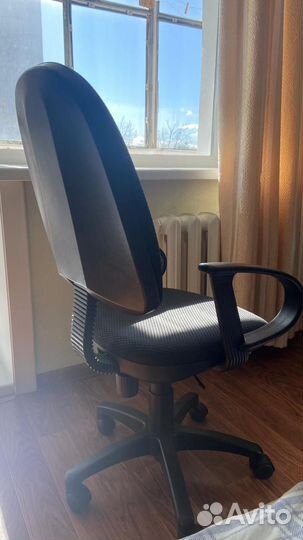Компьютерное кресло с доставкой