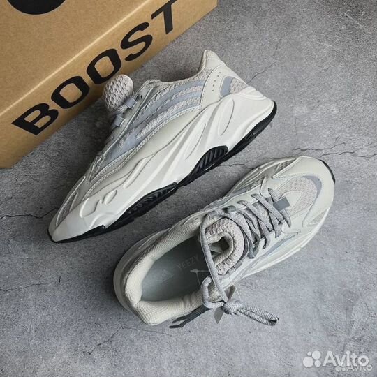 Кроссовки Adidas Yeezy Boost 700 V2 Static