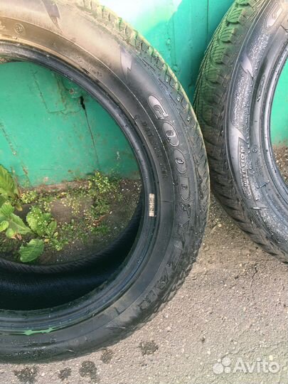 Goodyear UltraGrip Ice+ 215/55 R17 94T