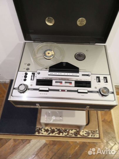 Магнитофон