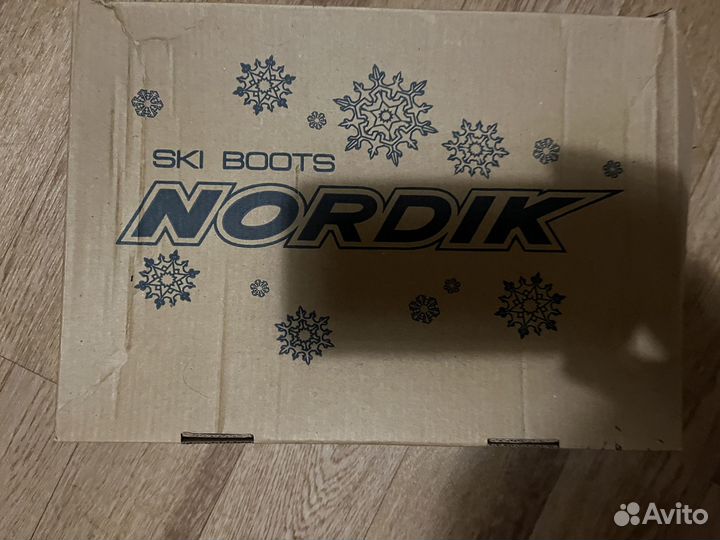 Лыжные ботинки классические