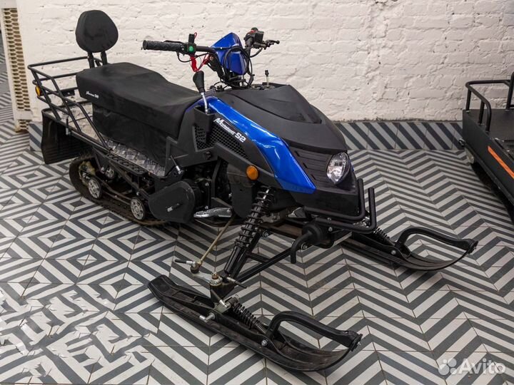 Снегоход Motoland Snowfox 200 витрина