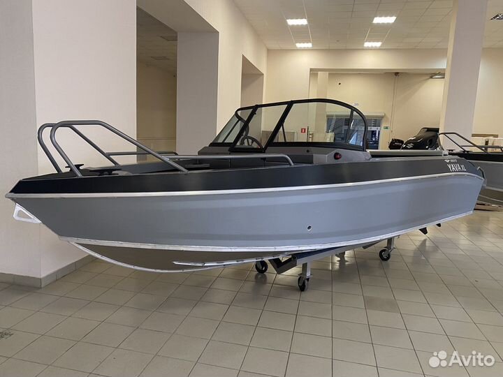 Лодка Волжанка Yava XL Fish с Suzuki DF 115