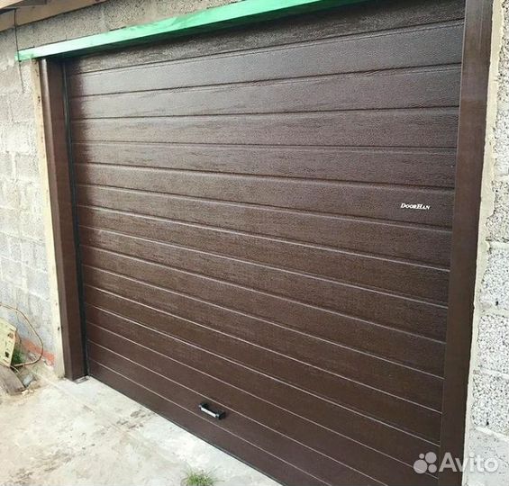 Ворота секционные Дорхан, Алютех