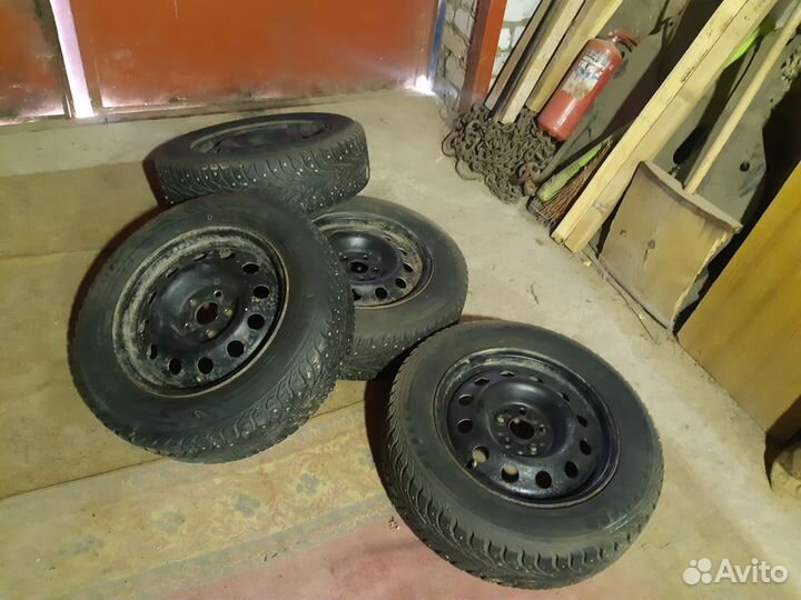 Зимние колеса на Фольксваген Поло 195*65*15