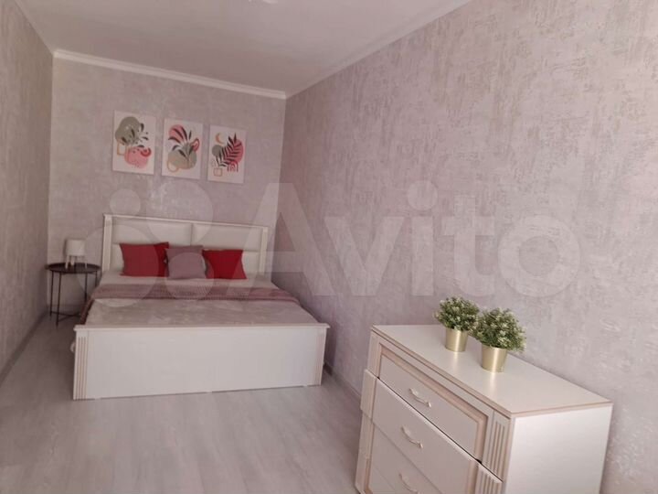 2-к. квартира, 56 м², 2/5 эт.