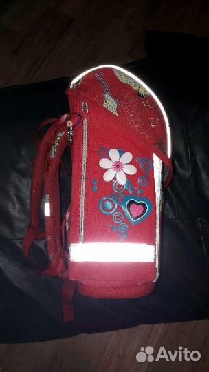 Ранец с ортопедической спинкой для начальной школы