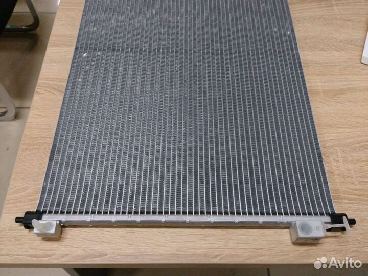 Радиатор кондиционера Nissan