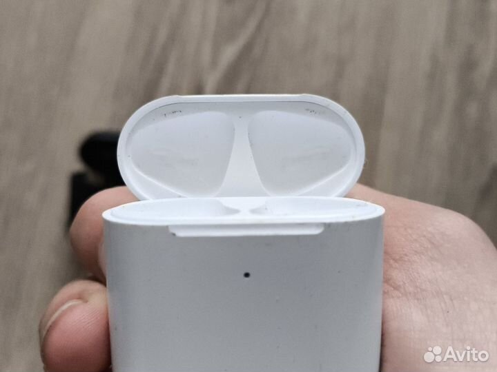 Кейс для наушников airpods 1