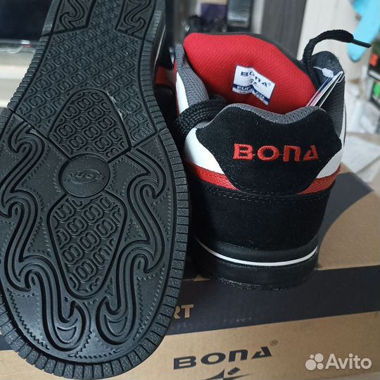 Кроссовки бона39-42 р