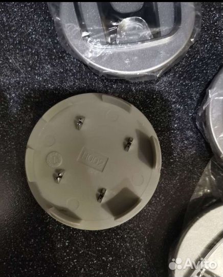 Продам колпак колеса Honda CR-v