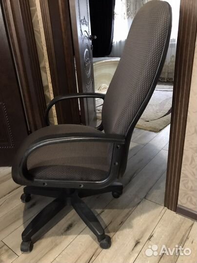 Компьютерное кресло