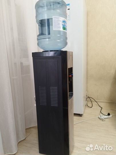 Кулер для воды