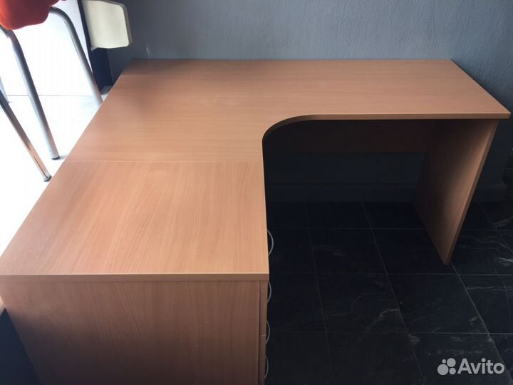 Стол письменный компьютерный угловой