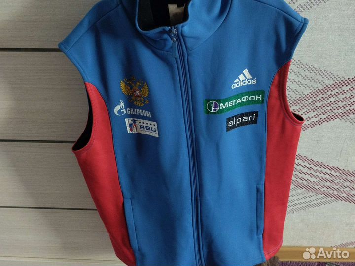 Жилетка