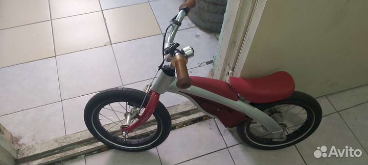 Велобег bmw kidsbike