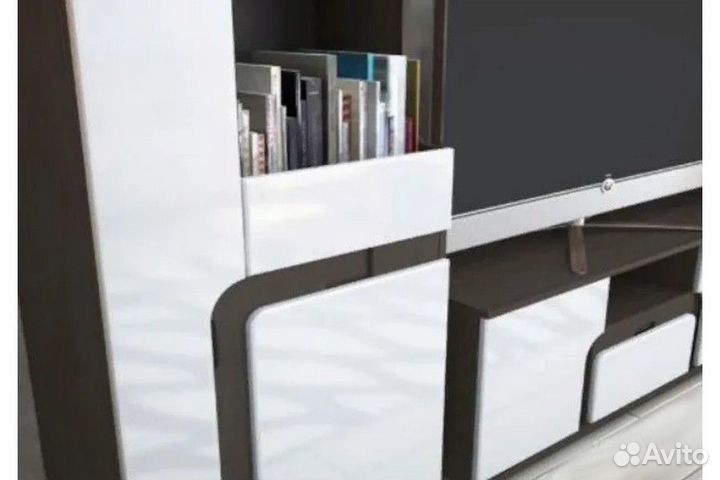 Стенка в гостиную