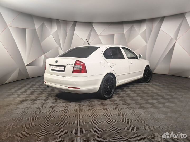 Skoda Octavia 1.6 AT, 2013, 82 195 км