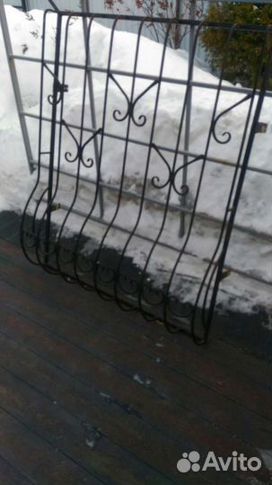 Решетка на окно б/у