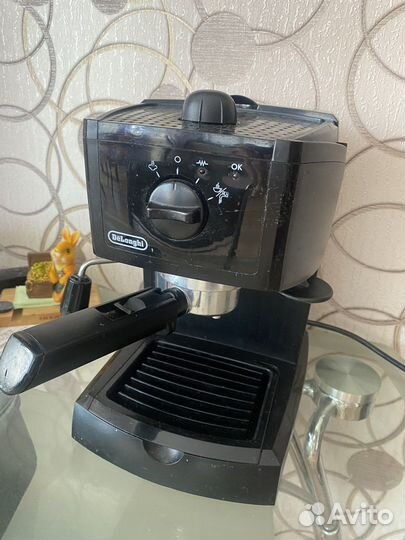 Кофеварка DeLonghi EC145