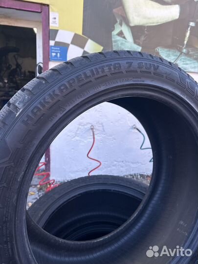 Nokian Tyres Hakkapeliitta 7 295/40 R21