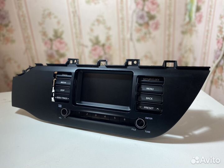 Продам штатную магнитолу на кия Рио 4